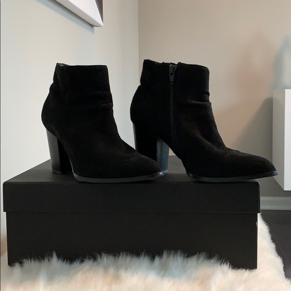 Diba black suede block heel bootie - Picture 3 of 11